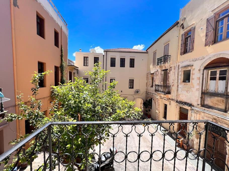 Talos Too, Venetian Residence ハニア エクステリア 写真